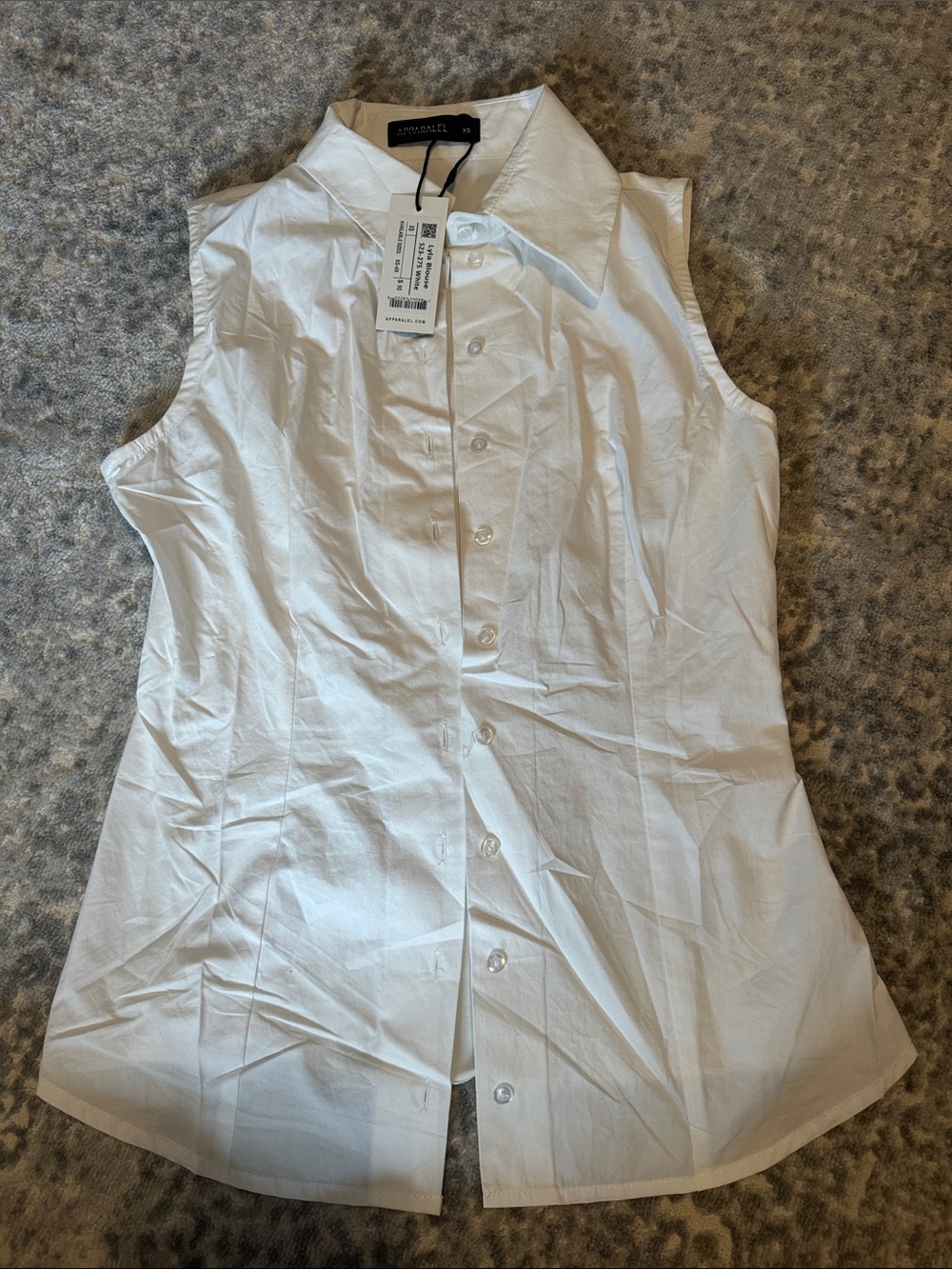 APPARALEL Sleeveless Structured Button Down